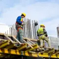 Why Hiring a Professional Scaffolding Company in UAE Matters